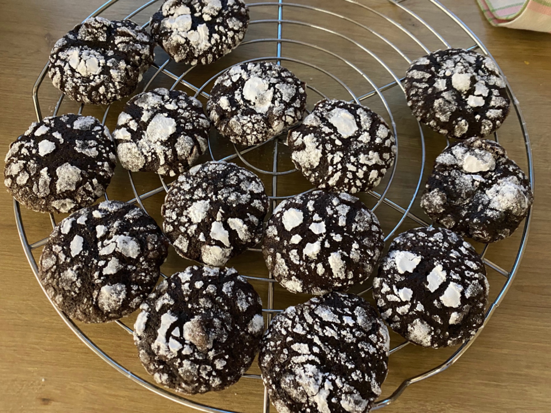 焼くとこう。チョコクッキー。